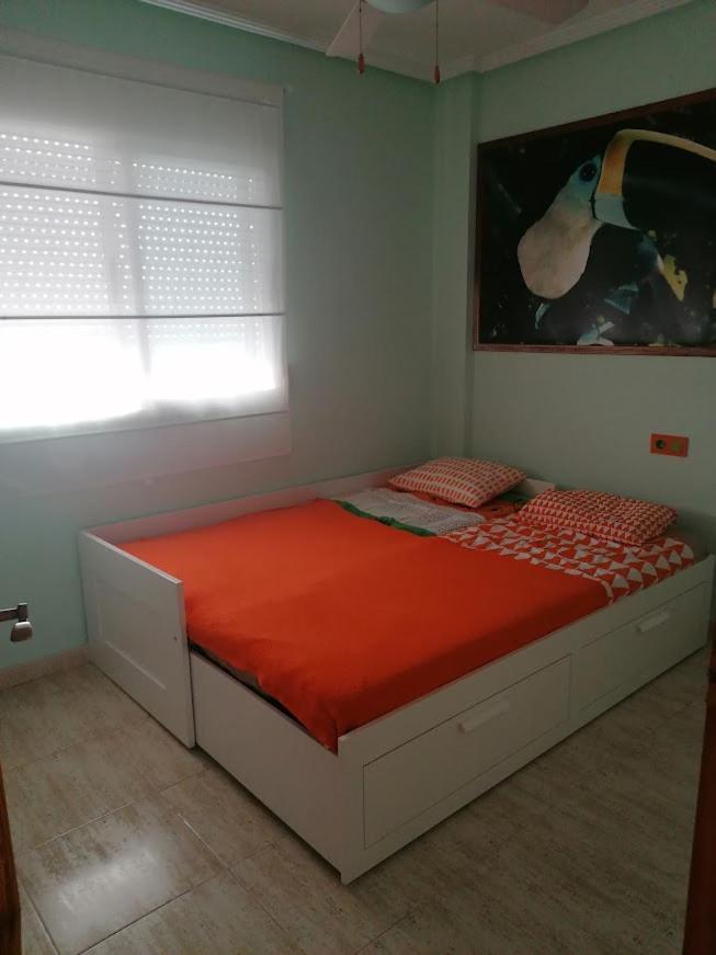 Magnificent 3 Bedroom House Close To The Beach With Community Swimming Pool Santa Pola Exterior foto